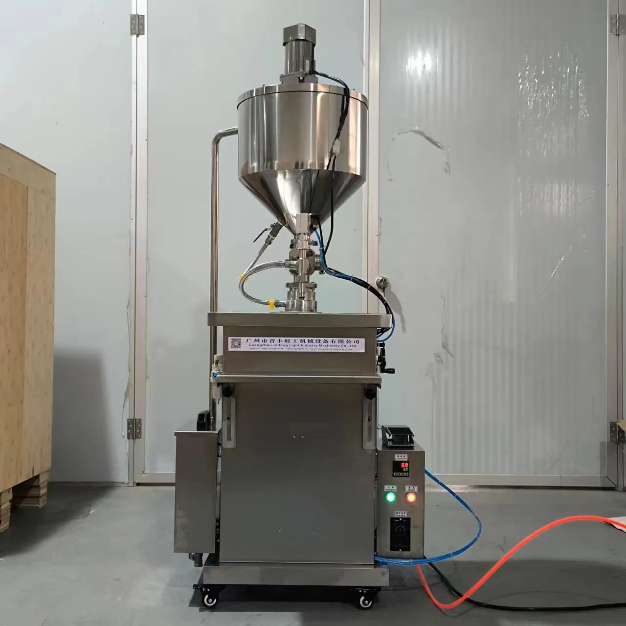 Jinfeng Semi Automatic Jacket Heated Mixing Honey Filling Machine, Peanut Butter Petroleum Jelly Mixer Constant Temperature Filler