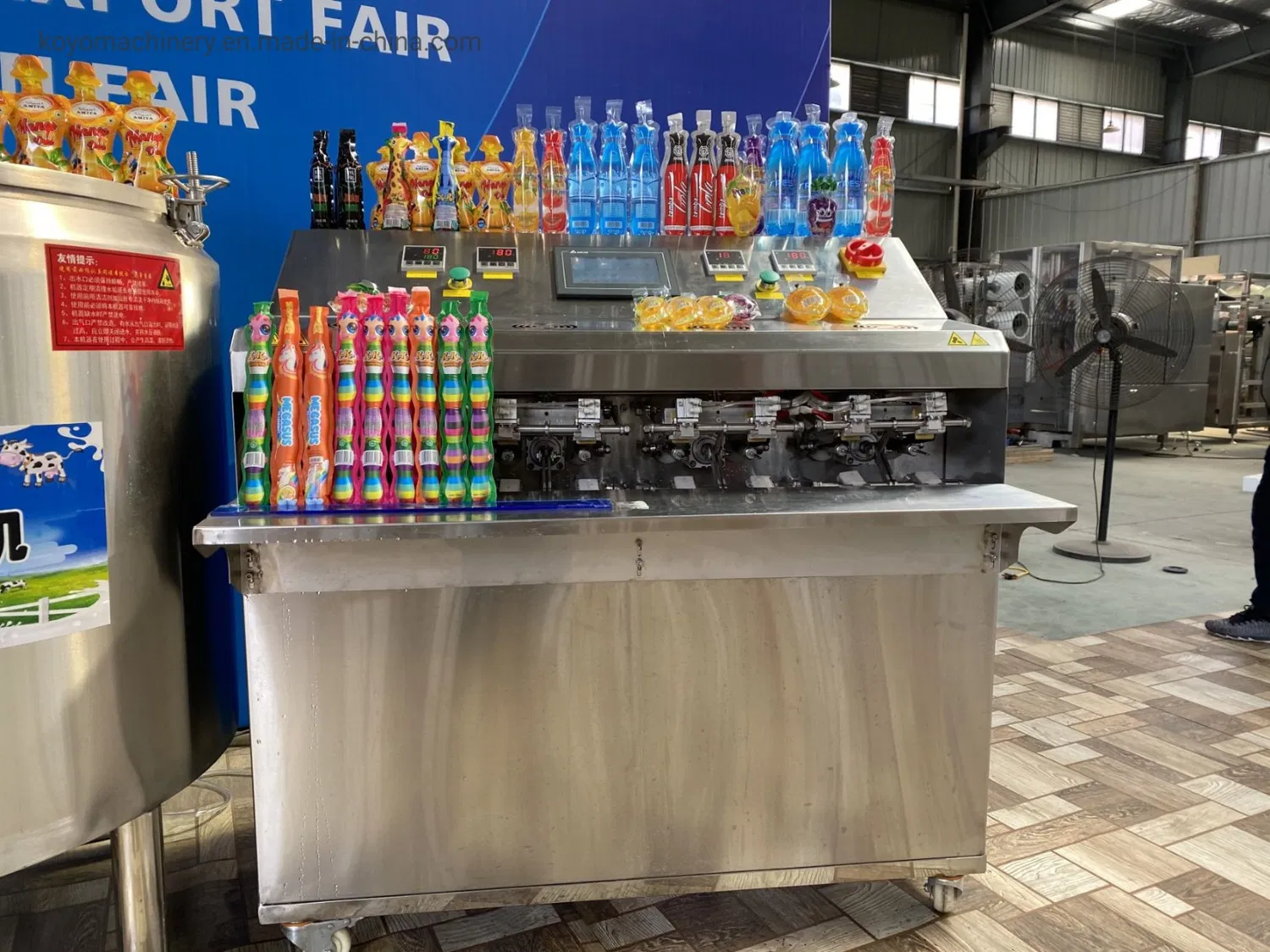 Koyo 8 Nozzles Various Shape Bag Filling and Sealing Machine for Fruit Jam/Jelly/Ice Pop